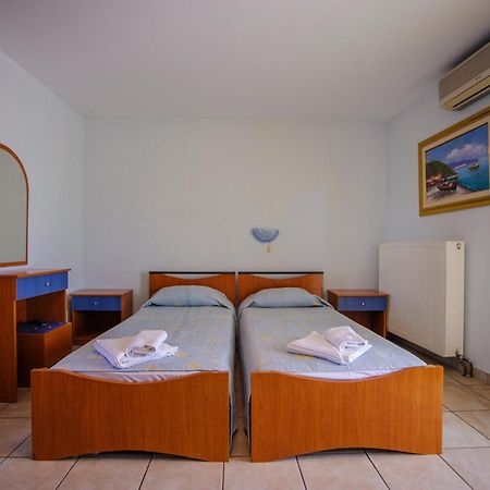 Hotel Europa Olympiakí Aktí エクステリア 写真