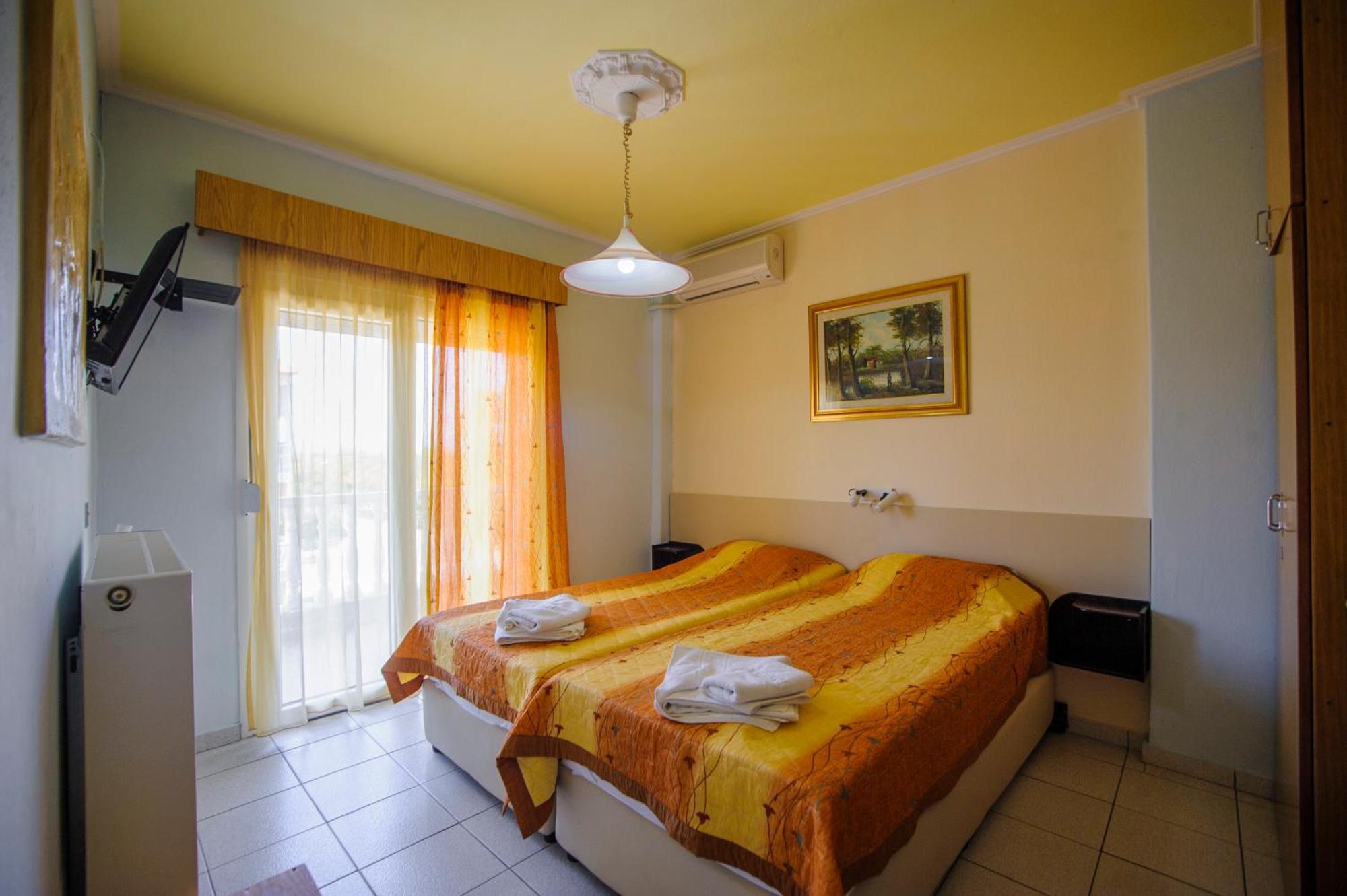 Hotel Europa Olympiakí Aktí エクステリア 写真